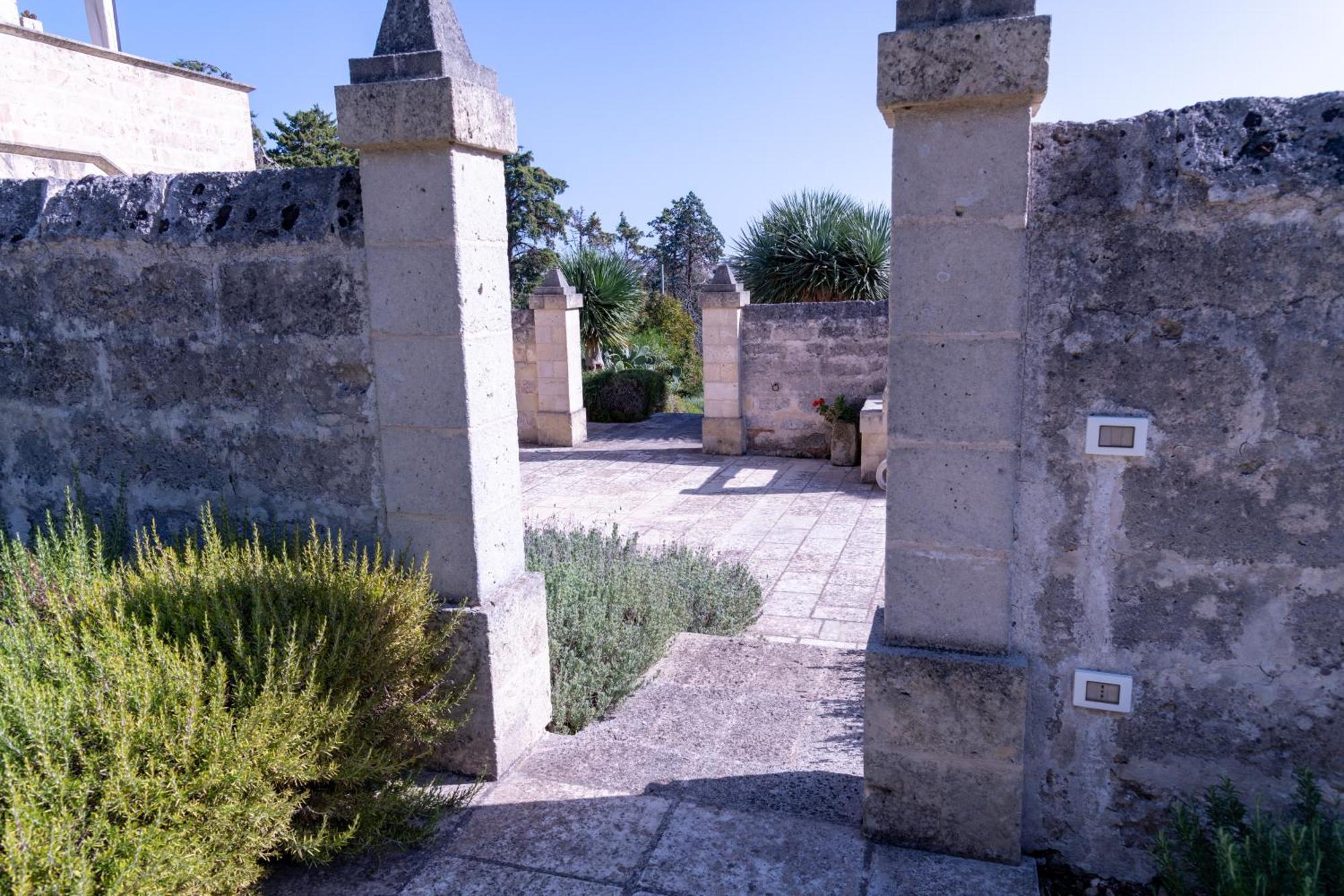 Masseria Caliani ボルガニェ エクステリア 写真